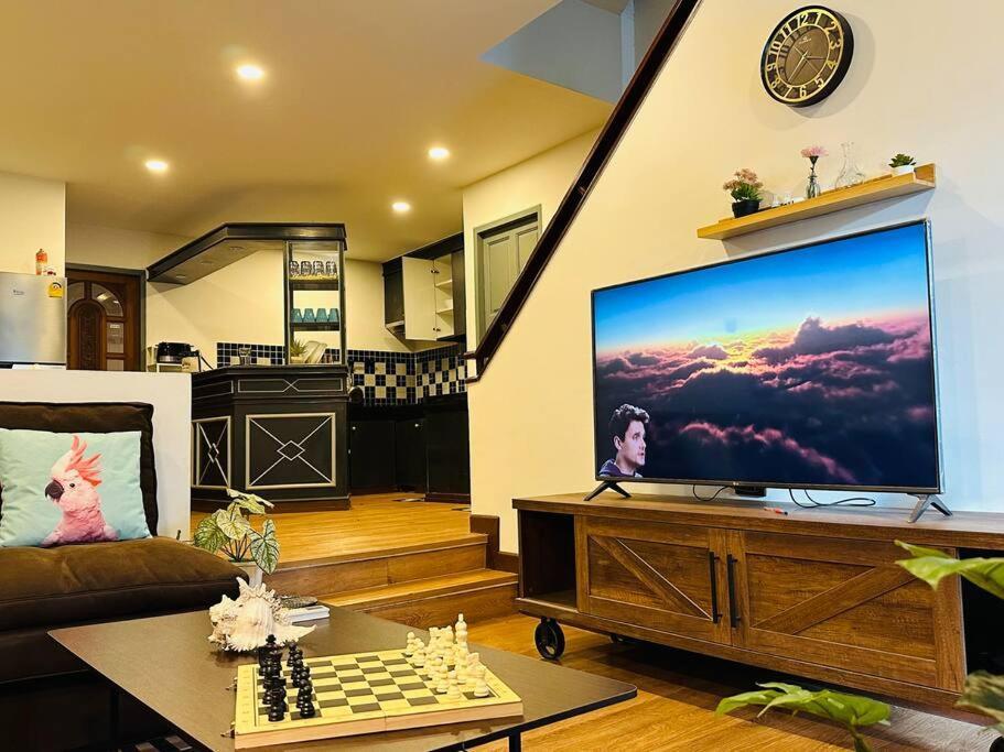 Villa 7 Beds Emquartier Btsthonglor Phrom Phong