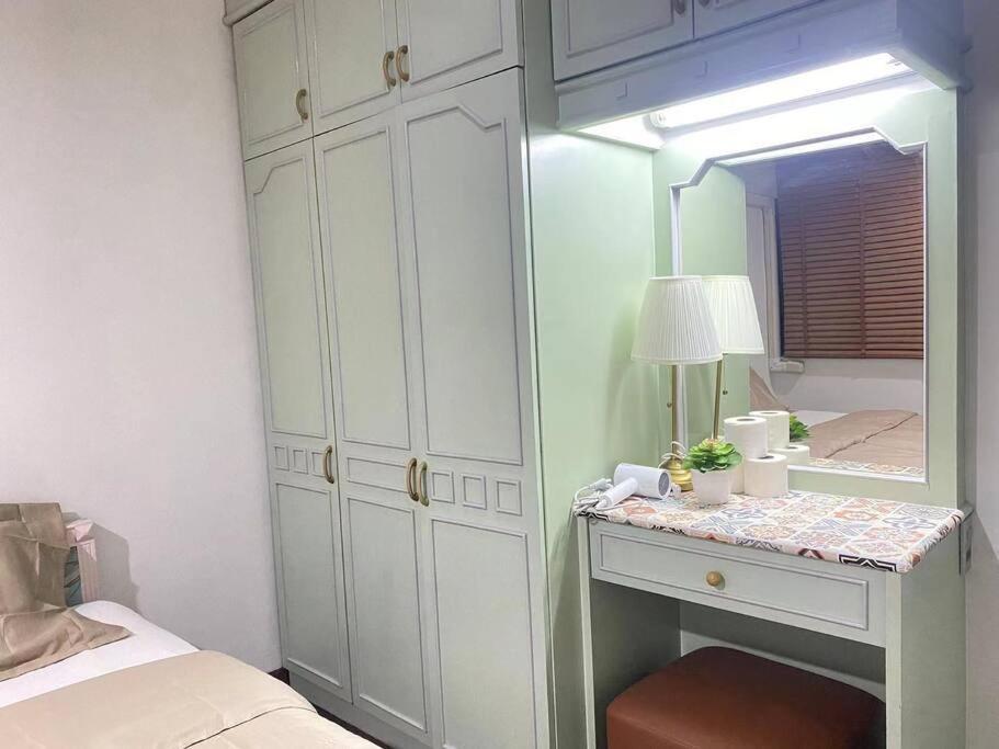 7 Beds Emquartier Btsthonglor Phrom Phong Villa *
