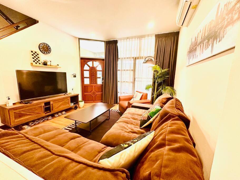 Villa 7 Beds Emquartier Btsthonglor Phrom Phong Bangkok