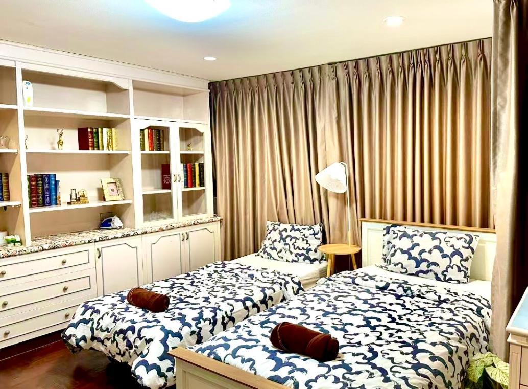 7 Beds Emquartier Btsthonglor Phrom Phong Villa Bangkok